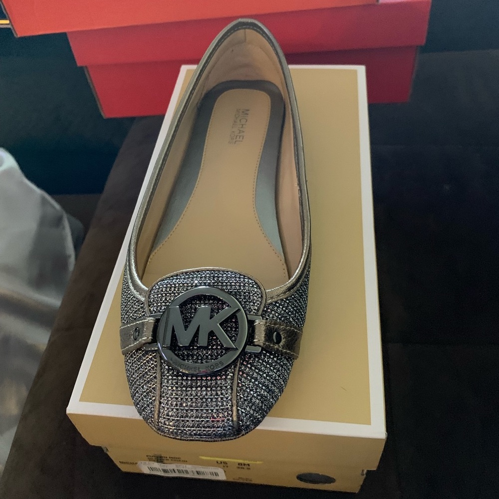 Michael kors silver flats